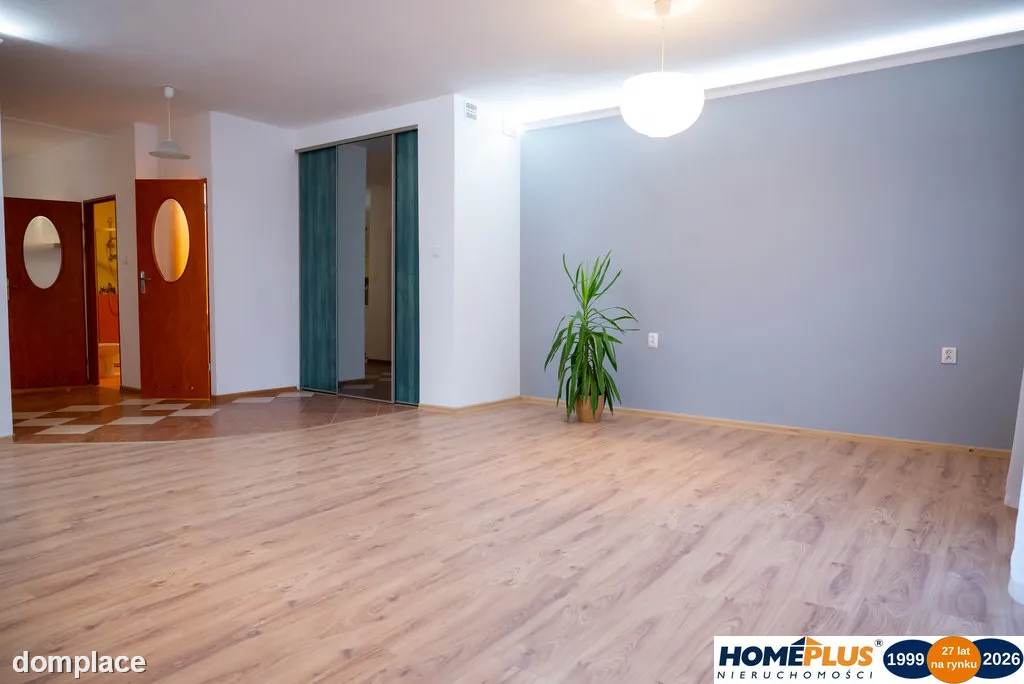 3 pokojowe mieszkanie o pow. 90 m² w Kobyłce.