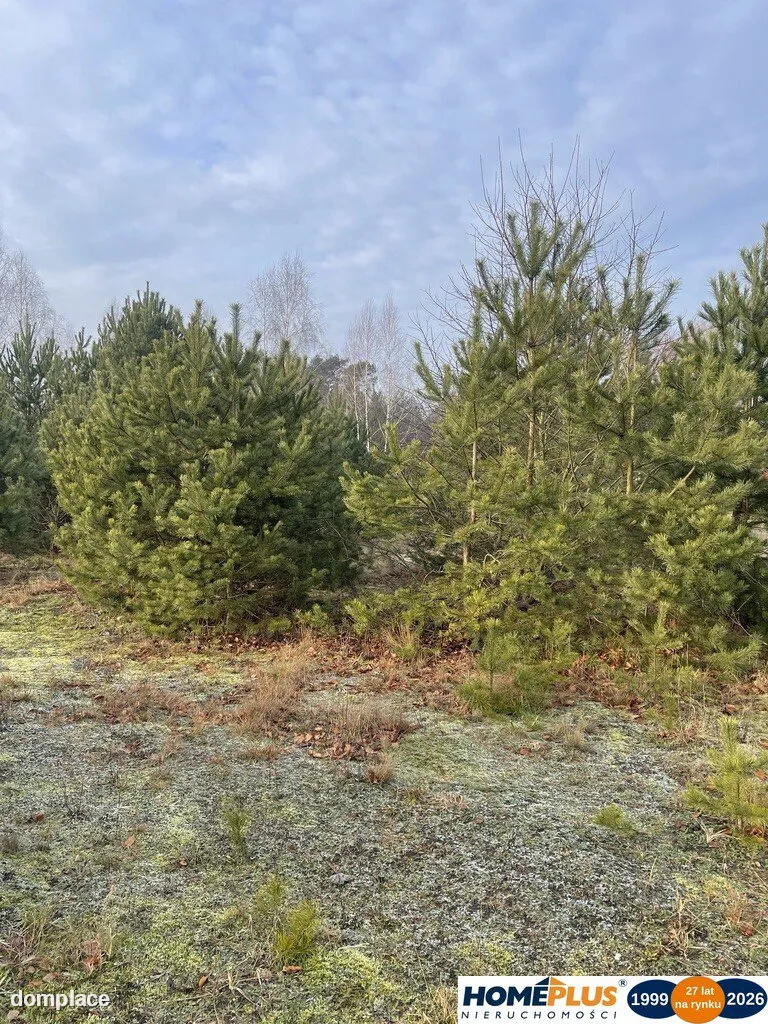 Działka 2050 m² pod zabudowę letniskową.