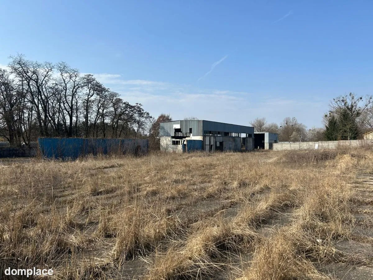 Działka komercyjna w Krzesinach, produkcja, usługi