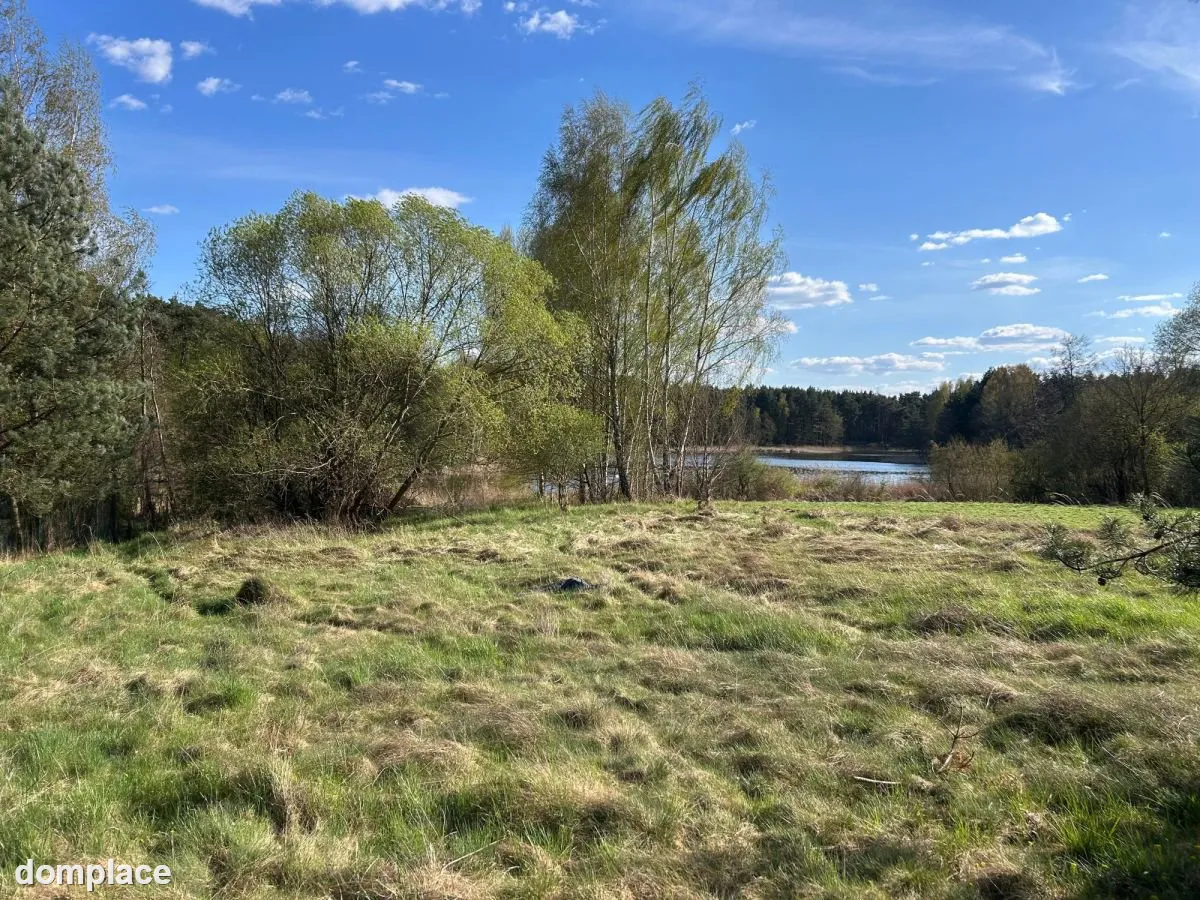 Wyjątkowa działka pod budowę domu nad jeziorem!